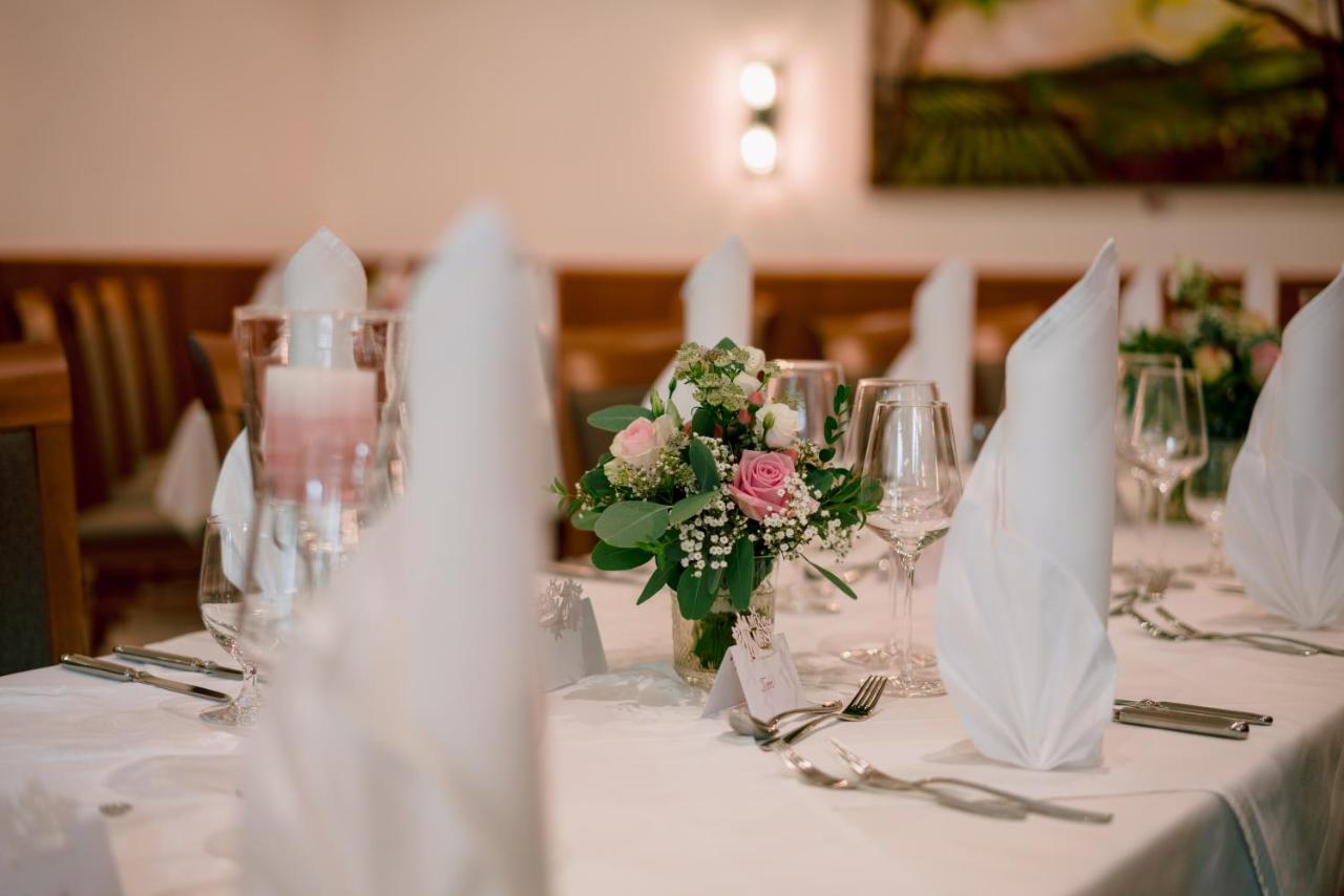 Gasthof-Restaurant Kollar Goebl Deutschlandsberg Eksteriør billede