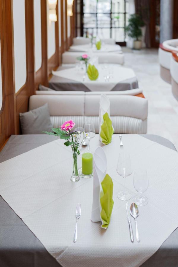 Gasthof-Restaurant Kollar Goebl Deutschlandsberg Eksteriør billede